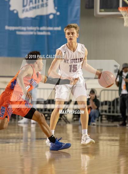 Thumbnail 2 in Rainier Beach vs. Mt. Spokane (WIAA 3A Semifinal) photogallery.