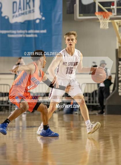Thumbnail 3 in Rainier Beach vs. Mt. Spokane (WIAA 3A Semifinal) photogallery.