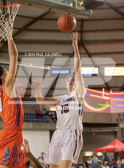 Thumbnail 3 in Rainier Beach vs. Mt. Spokane (WIAA 3A Semifinal) photogallery.
