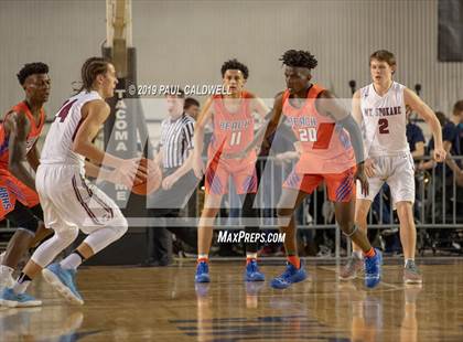 Thumbnail 1 in Rainier Beach vs. Mt. Spokane (WIAA 3A Semifinal) photogallery.