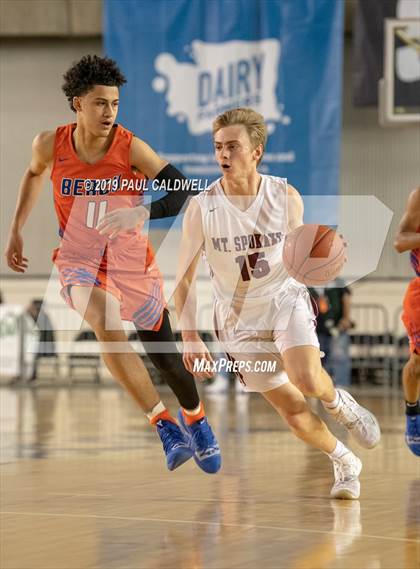Thumbnail 3 in Rainier Beach vs. Mt. Spokane (WIAA 3A Semifinal) photogallery.
