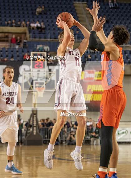 Thumbnail 3 in Rainier Beach vs. Mt. Spokane (WIAA 3A Semifinal) photogallery.
