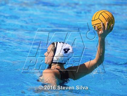 Thumbnail 2 in Fallbrook vs. University City (CIF SDS D1 Quarterfinal) photogallery.