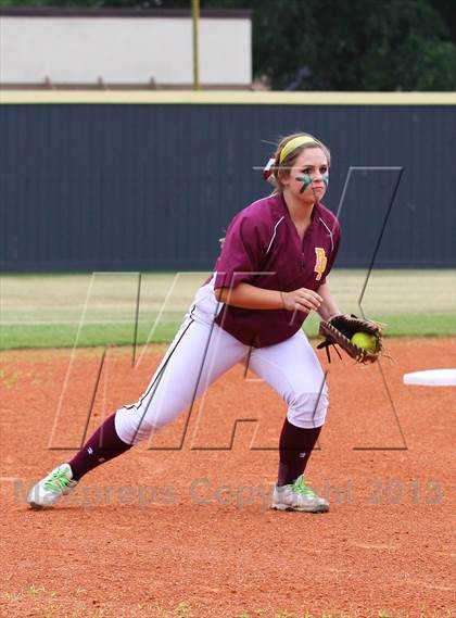 Thumbnail 3 in Deer Park vs Fort Bend Bush (UIL 5A Bi-District Playoff) photogallery.