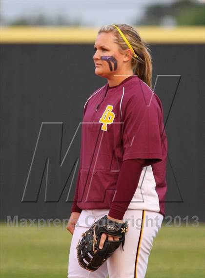 Thumbnail 3 in Deer Park vs Fort Bend Bush (UIL 5A Bi-District Playoff) photogallery.