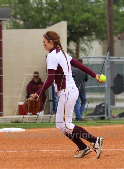 Thumbnail 3 in Deer Park vs Fort Bend Bush (UIL 5A Bi-District Playoff) photogallery.
