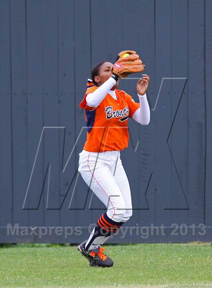 Thumbnail 3 in Deer Park vs Fort Bend Bush (UIL 5A Bi-District Playoff) photogallery.