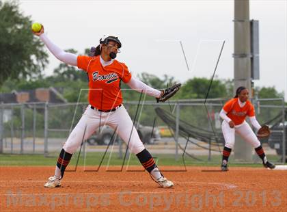 Thumbnail 1 in Deer Park vs Fort Bend Bush (UIL 5A Bi-District Playoff) photogallery.