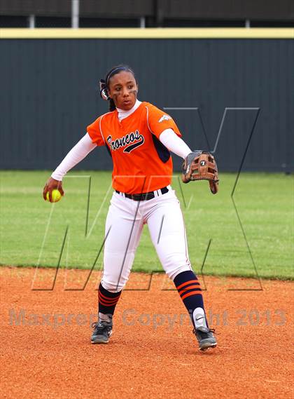 Thumbnail 2 in Deer Park vs Fort Bend Bush (UIL 5A Bi-District Playoff) photogallery.