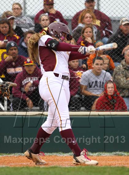 Thumbnail 2 in Deer Park vs Fort Bend Bush (UIL 5A Bi-District Playoff) photogallery.