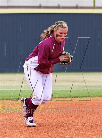 Thumbnail 1 in Deer Park vs Fort Bend Bush (UIL 5A Bi-District Playoff) photogallery.