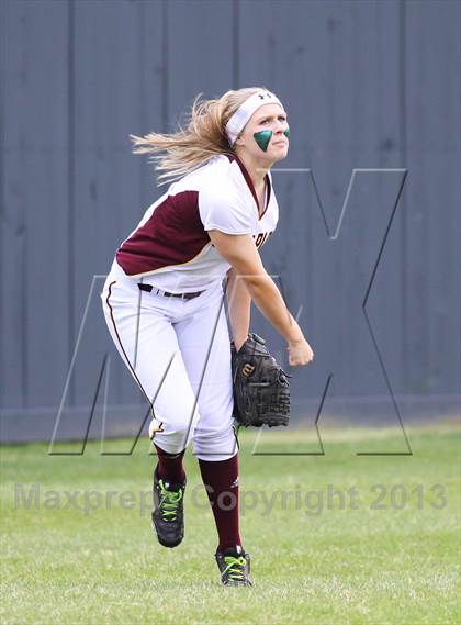 Thumbnail 2 in Deer Park vs Fort Bend Bush (UIL 5A Bi-District Playoff) photogallery.