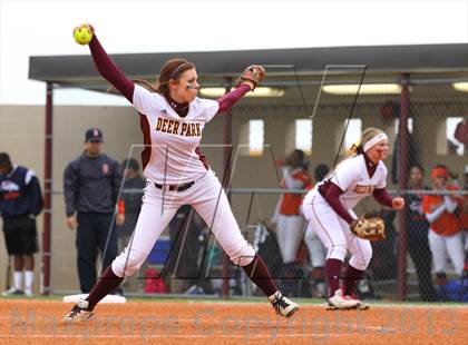 Thumbnail 2 in Deer Park vs Fort Bend Bush (UIL 5A Bi-District Playoff) photogallery.