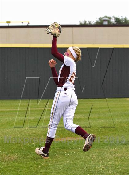 Thumbnail 1 in Deer Park vs Fort Bend Bush (UIL 5A Bi-District Playoff) photogallery.