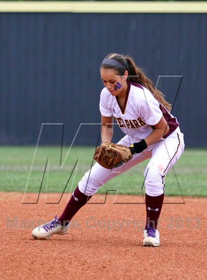 Thumbnail 1 in Deer Park vs Fort Bend Bush (UIL 5A Bi-District Playoff) photogallery.