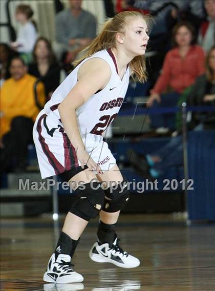Thumbnail 2 in Ossining vs. Binghamton (NYSPHSAA Class AA Regional Final) photogallery.