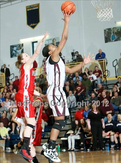 Thumbnail 2 in Ossining vs. Binghamton (NYSPHSAA Class AA Regional Final) photogallery.