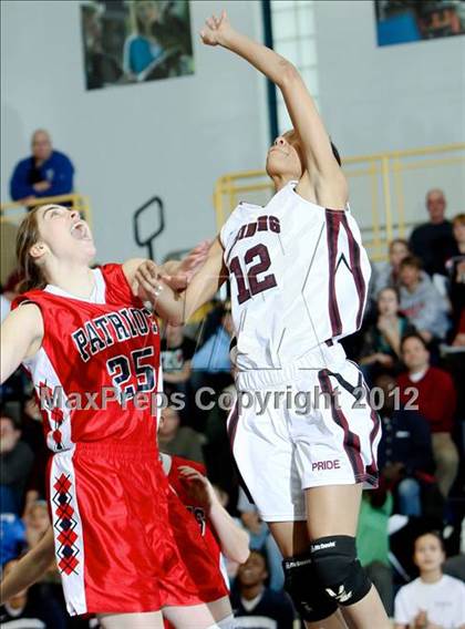 Thumbnail 2 in Ossining vs. Binghamton (NYSPHSAA Class AA Regional Final) photogallery.