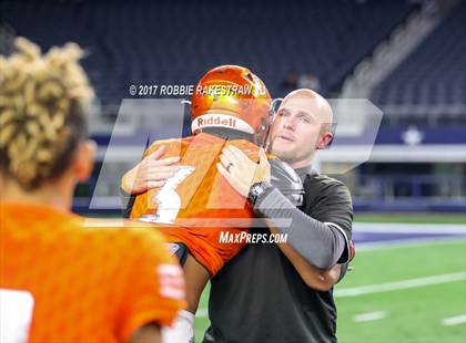 Thumbnail 3 in Brock vs. Kemp (UIL 3A D1 Semifinal) photogallery.