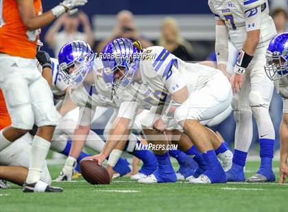 Thumbnail 3 in Brock vs. Kemp (UIL 3A D1 Semifinal) photogallery.