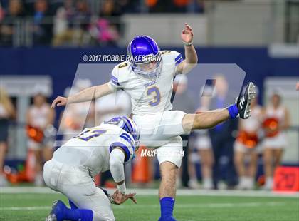 Thumbnail 3 in Brock vs. Kemp (UIL 3A D1 Semifinal) photogallery.