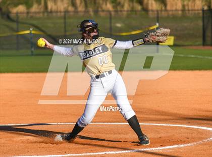 Thumbnail 2 in Christian Academy of Knoxville vs Bradley Central photogallery.