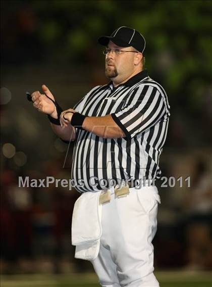 Thumbnail 3 in Davis vs. Laguna Creek photogallery.