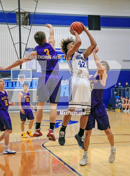 Thumbnail 2 in Decatur vs Godley (UIL 4A Bi-District Playoff) photogallery.