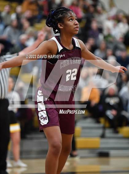 Thumbnail 2 in Green Mountain vs. Cheyenne Mountain (CHSAA 4A Second Round) photogallery.