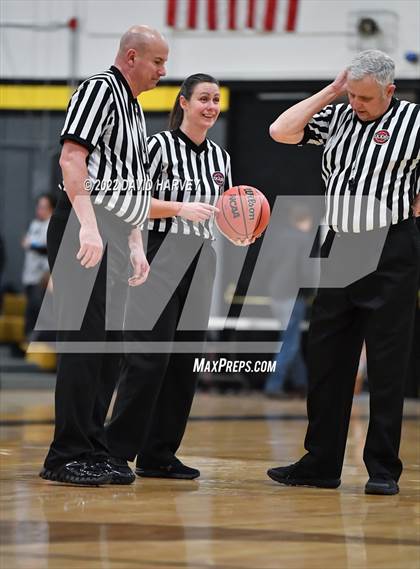 Thumbnail 1 in Green Mountain vs. Cheyenne Mountain (CHSAA 4A Second Round) photogallery.