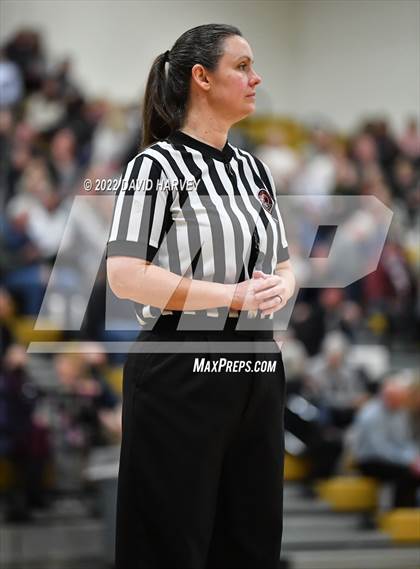 Thumbnail 1 in Green Mountain vs. Cheyenne Mountain (CHSAA 4A Second Round) photogallery.