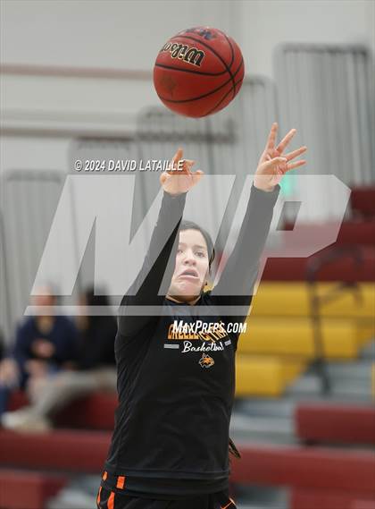 Thumbnail 2 in Greeley Central @ Windsor photogallery.