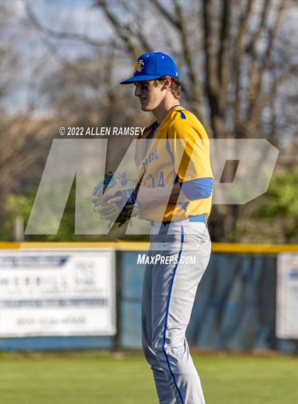 Thumbnail 3 in Newport Central Catholic @ Highlands photogallery.
