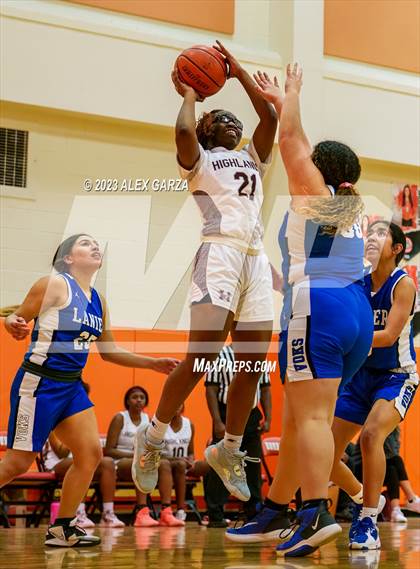 Thumbnail 2 in Highlands vs. Lanier photogallery.