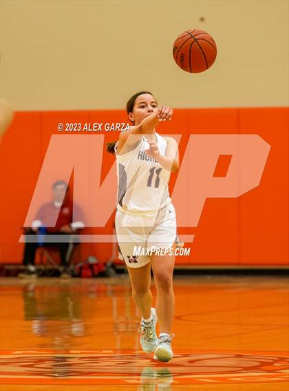 Thumbnail 1 in Highlands vs. Lanier photogallery.