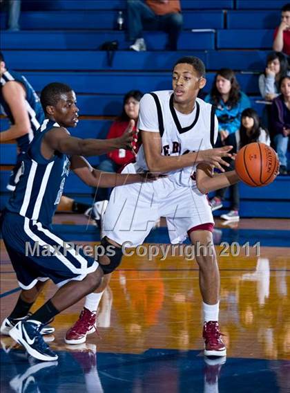 Thumbnail 1 in Pearland @ Sam Rayburn (McDonald's Texas Invitational) photogallery.
