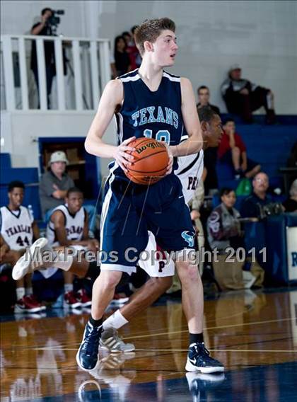 Thumbnail 2 in Pearland @ Sam Rayburn (McDonald's Texas Invitational) photogallery.