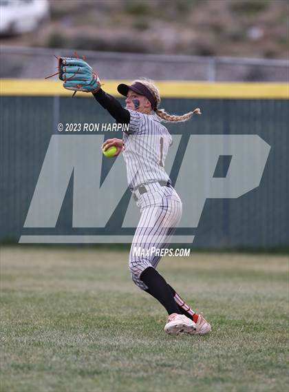 Thumbnail 1 in Douglas @ Spanish Springs photogallery.