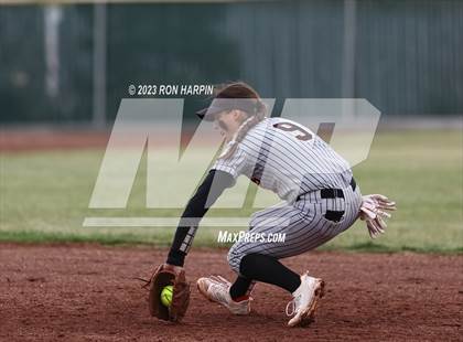 Thumbnail 3 in Douglas @ Spanish Springs photogallery.