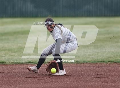 Thumbnail 3 in Douglas @ Spanish Springs photogallery.