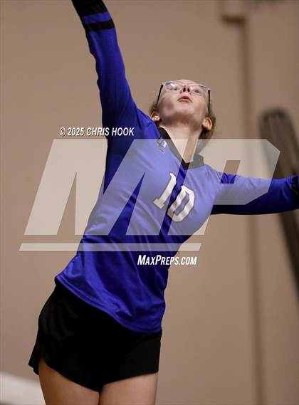 Thumbnail 2 in JV: Morenci @ Desert Christian photogallery.
