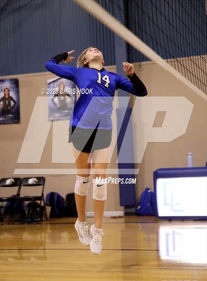 Thumbnail 2 in JV: Morenci @ Desert Christian photogallery.
