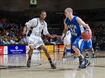 Thumbnail 3 in King William vs Gate City (VHSL A D2 Semifinal) photogallery.