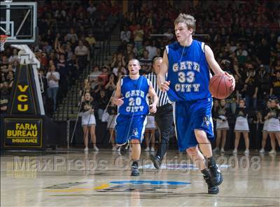 Thumbnail 2 in King William vs Gate City (VHSL A D2 Semifinal) photogallery.
