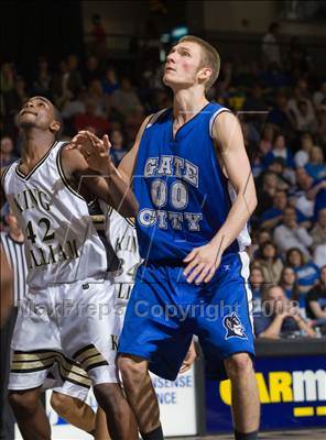 Thumbnail 2 in King William vs Gate City (VHSL A D2 Semifinal) photogallery.