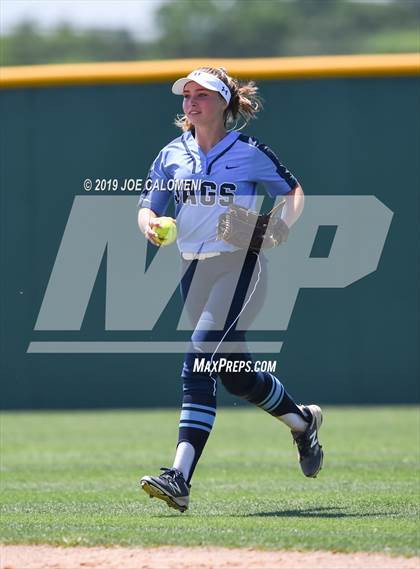 Thumbnail 1 in Johnson vs Brennan (UIL 6A Bi District) photogallery.