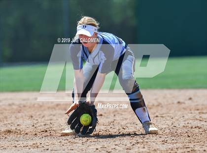 Thumbnail 3 in Johnson vs Brennan (UIL 6A Bi District) photogallery.