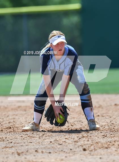 Thumbnail 1 in Johnson vs Brennan (UIL 6A Bi District) photogallery.