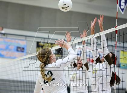 Thumbnail 3 in Davis @ Syracuse photogallery.