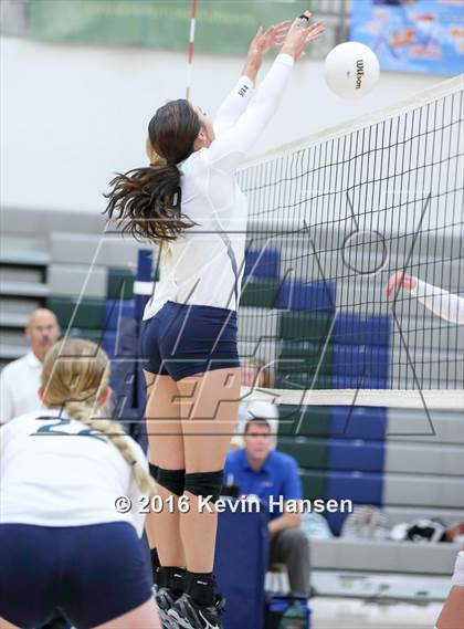 Thumbnail 3 in Davis @ Syracuse photogallery.